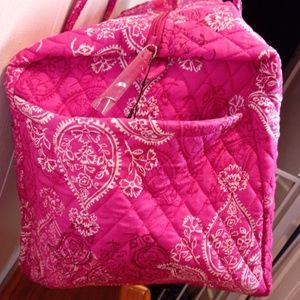 Vera Bradley Bags - NWT Vera Bradley Large Duffel in Stamped Paisley Vera Bradley Bags - NWT Vera Bradley Large Duffel in Stamped Paisley